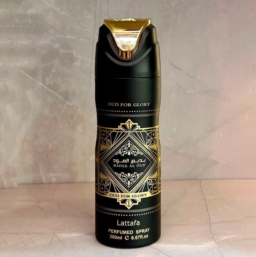 Combo Lattafa Hombre: Perfume, Spray y Crema Corporal.